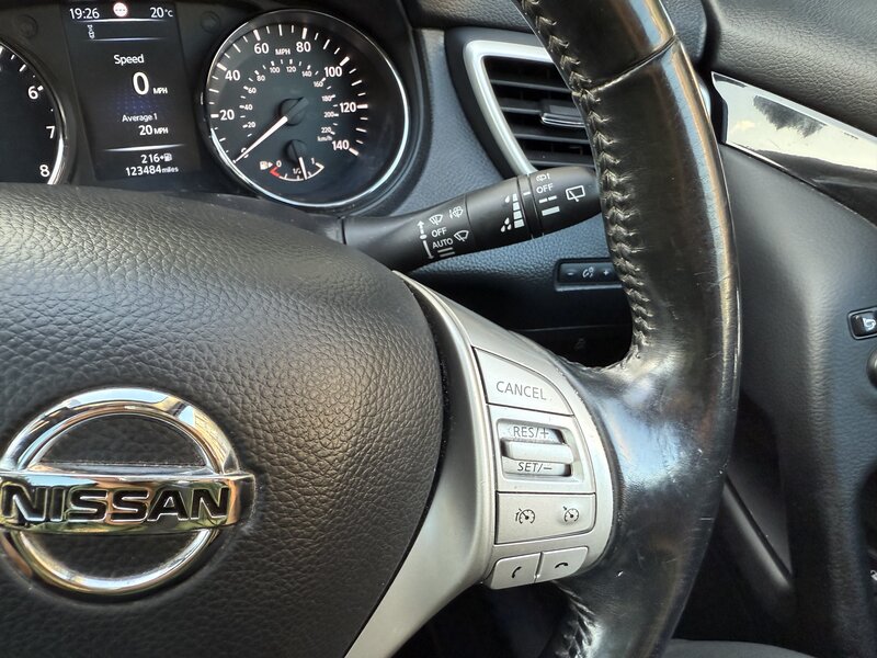 Used Nissan Qashqai 2014 for sale - 76539804: Photo 44