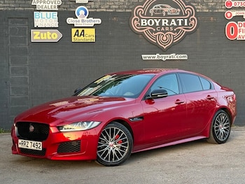Used Jaguar XE 2018 for sale - 79014247: Photo