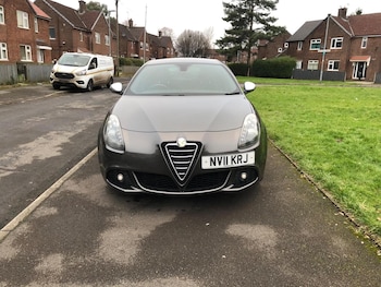 Used Alfa Romeo Giulietta 2011 for sale - 75723364: Photo