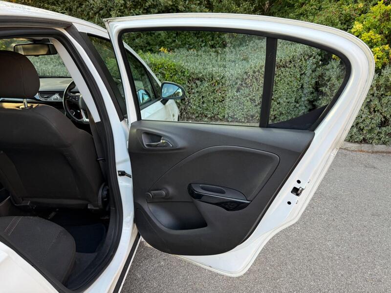 Used Vauxhall Corsa 2015 for sale - 78150199: Photo 32