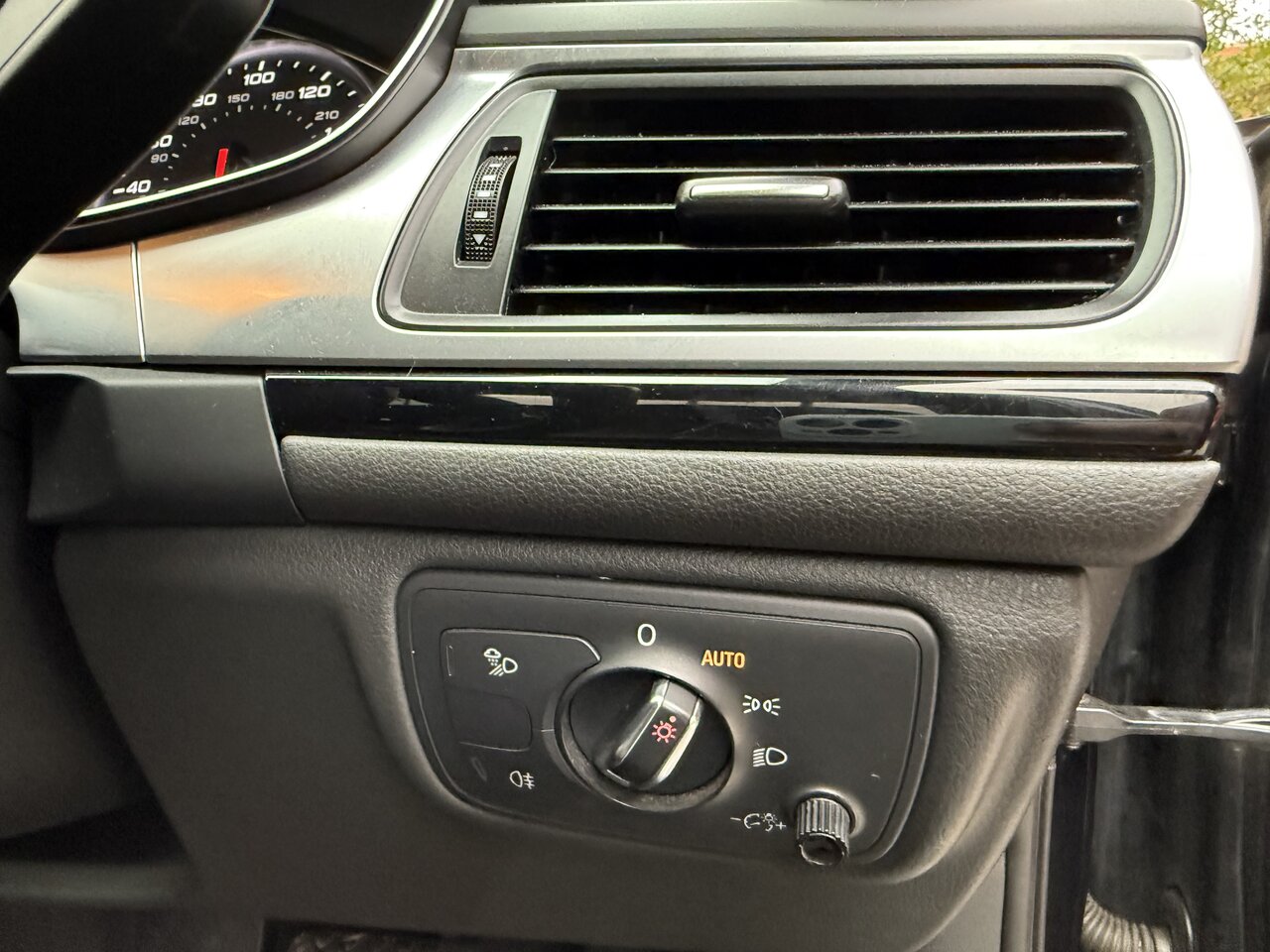 Used Audi A6 Saloon 2014 for sale - 75723355: Photo 23