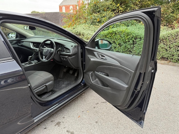 Used Vauxhall Insignia 2018 for sale - 75723348: Photo 10