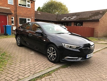 Vauxhall - Insignia