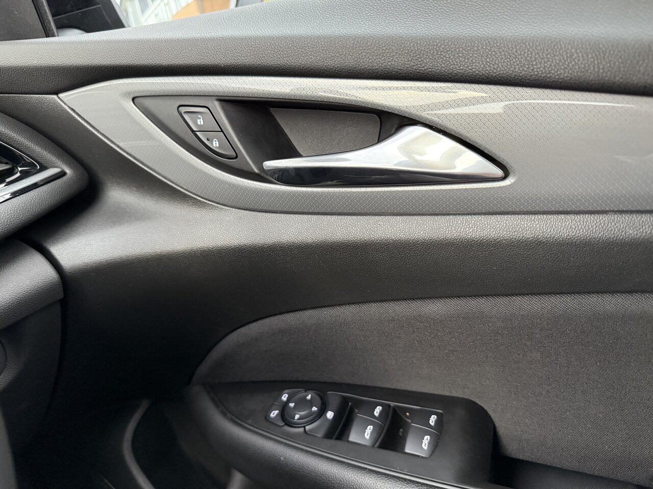 Used Vauxhall Insignia 2018 for sale - 75723348: Photo 73