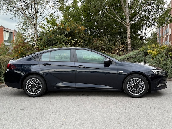 Used Vauxhall Insignia 2018 for sale - 75723348: Photo 8