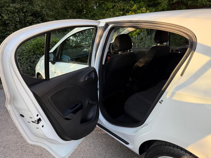 Used Vauxhall Corsa 2015 for sale - 76241531: Photo 37