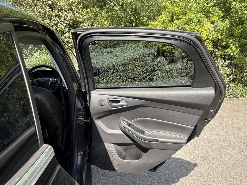 Used Ford Focus 2011 for sale - 76569341: Photo 24