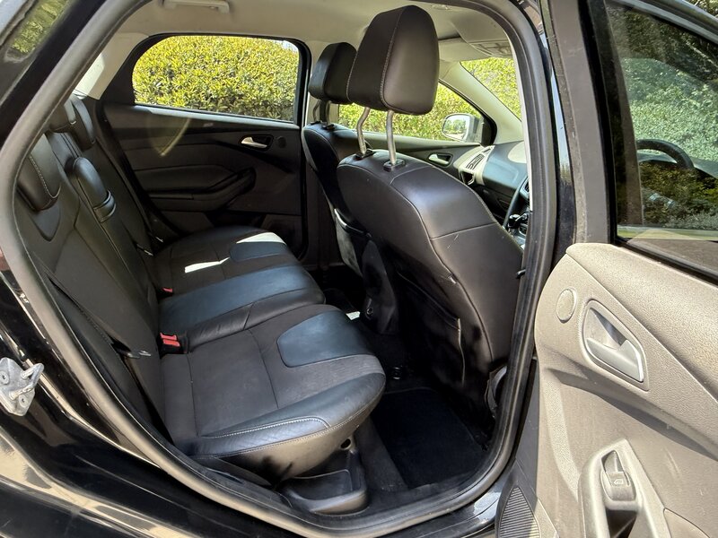 Used Ford Focus 2011 for sale - 76569341: Photo 25