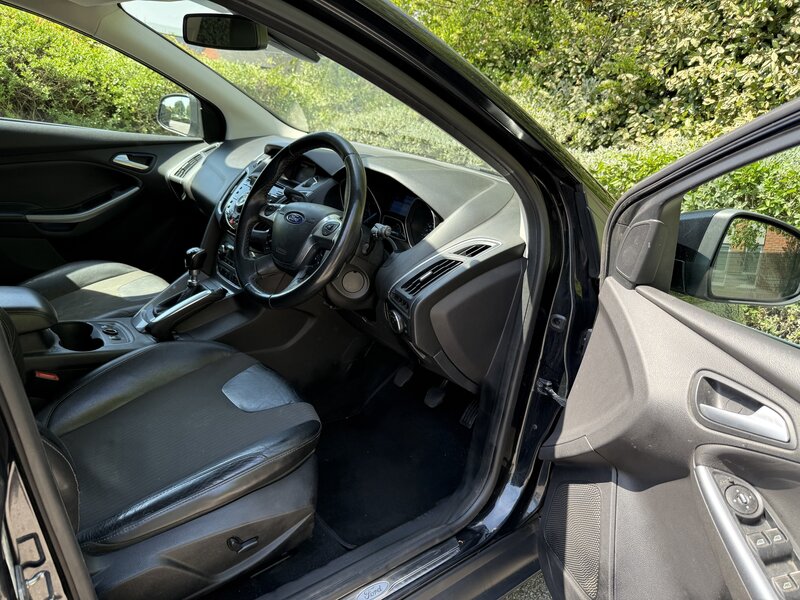 Used Ford Focus 2011 for sale - 76569341: Photo 30