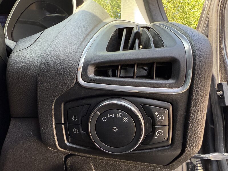 Used Ford Focus 2011 for sale - 76569341: Photo 33