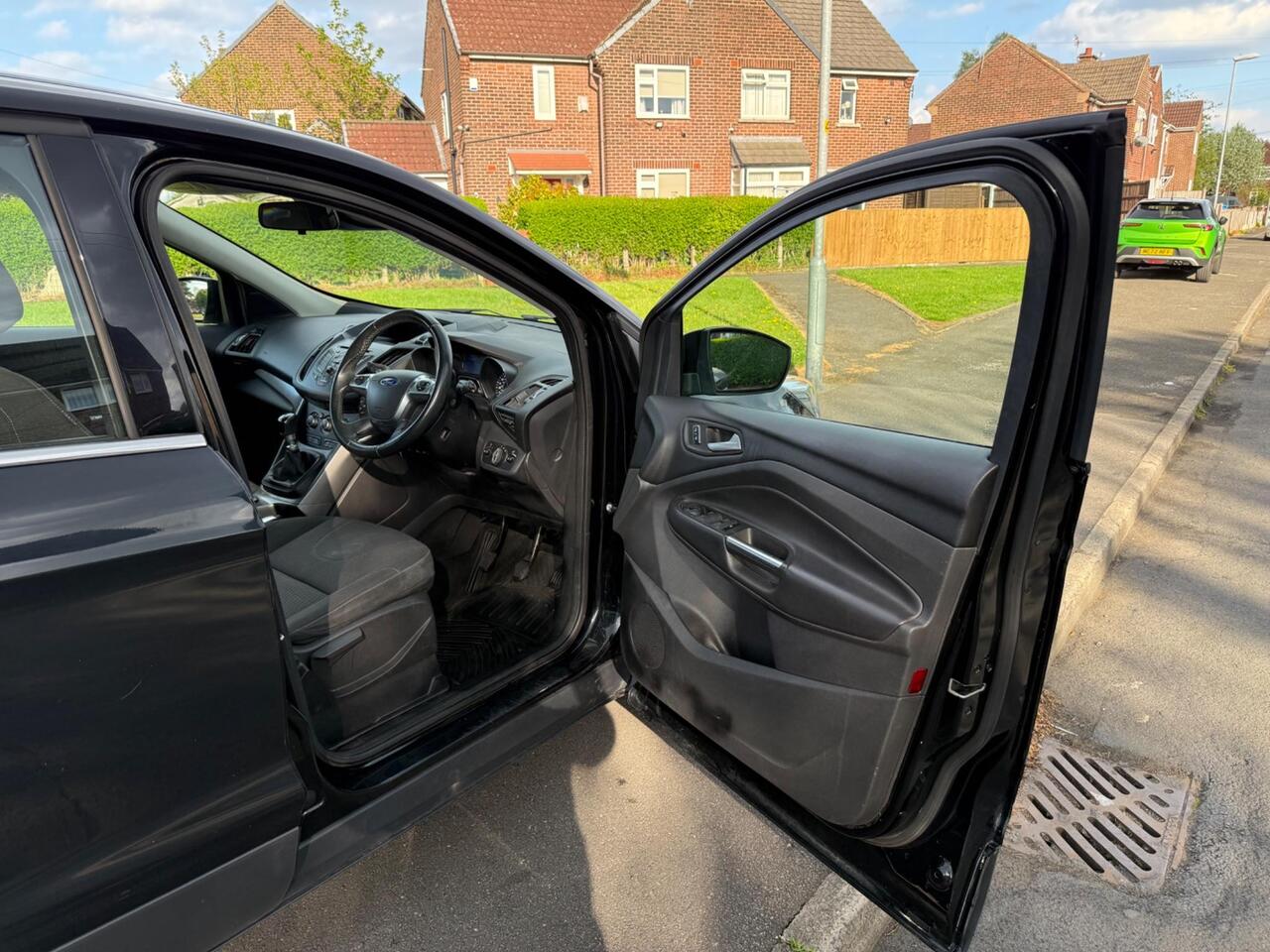 Used Ford Kuga 2015 for sale - 75723340: Photo 28