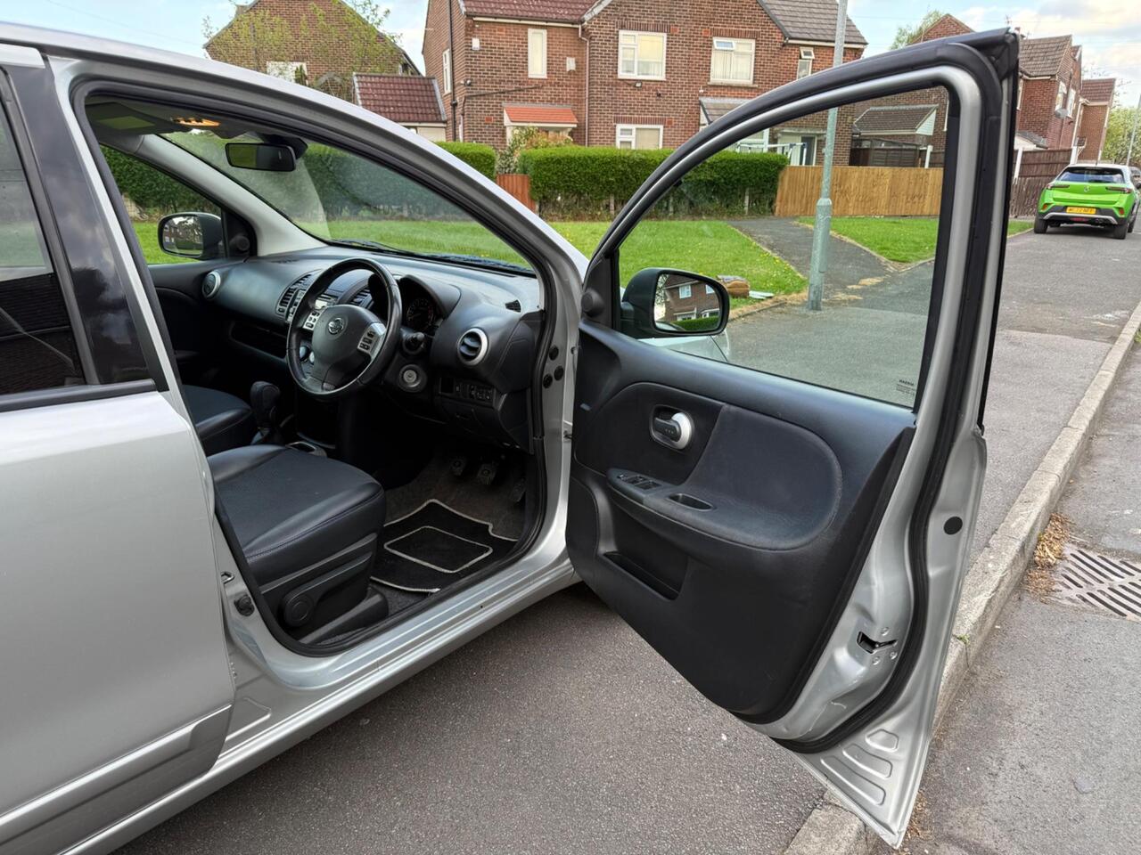 Vehicle 29