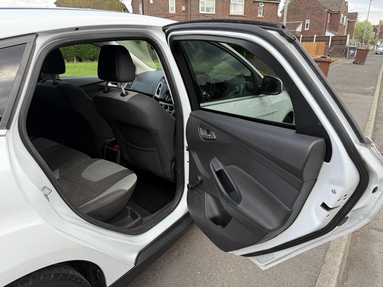 Used Ford Focus 2013 for sale - 76901624: Photo 17