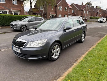 Used Skoda Octavia 2011 for sale - 75723343: Photo