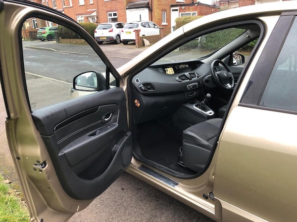 Used Renault Scenic 2014 for sale - 76154560: Photo 24