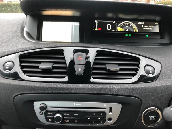 Used Renault Scenic 2014 for sale - 76154560: Photo 32