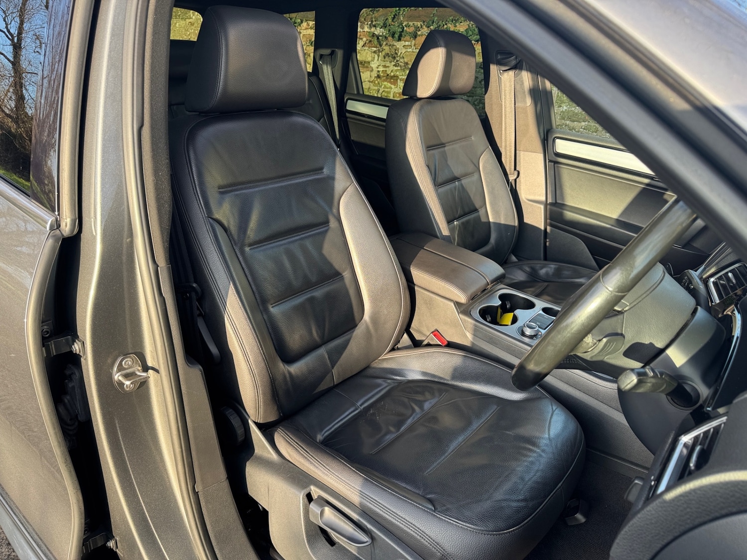 Used Volkswagen Touareg 2015 for sale - 76791325: Photo 8