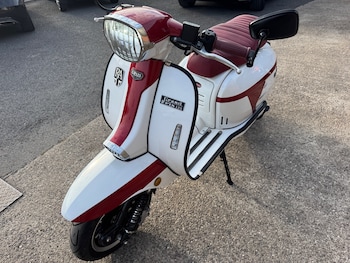 Used Royal Alloy GP 125 AC E5 2023 for sale - bike-75649479: Photo