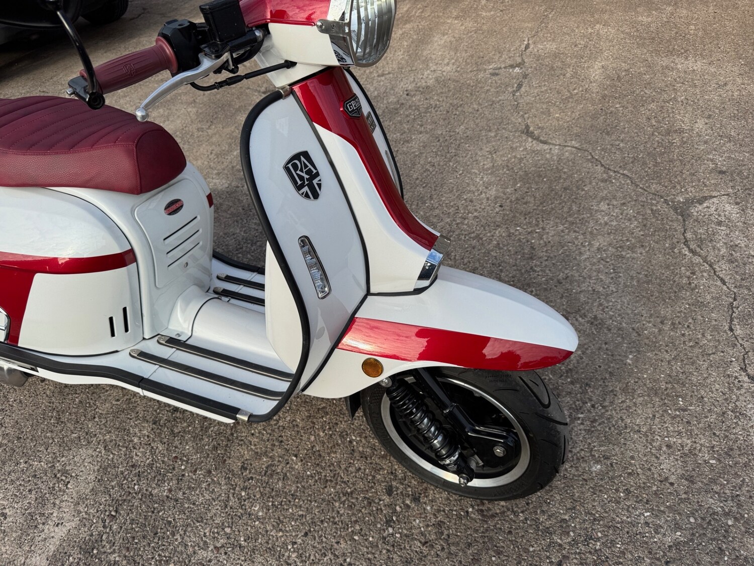 Royal Alloy GP 125 AC E5