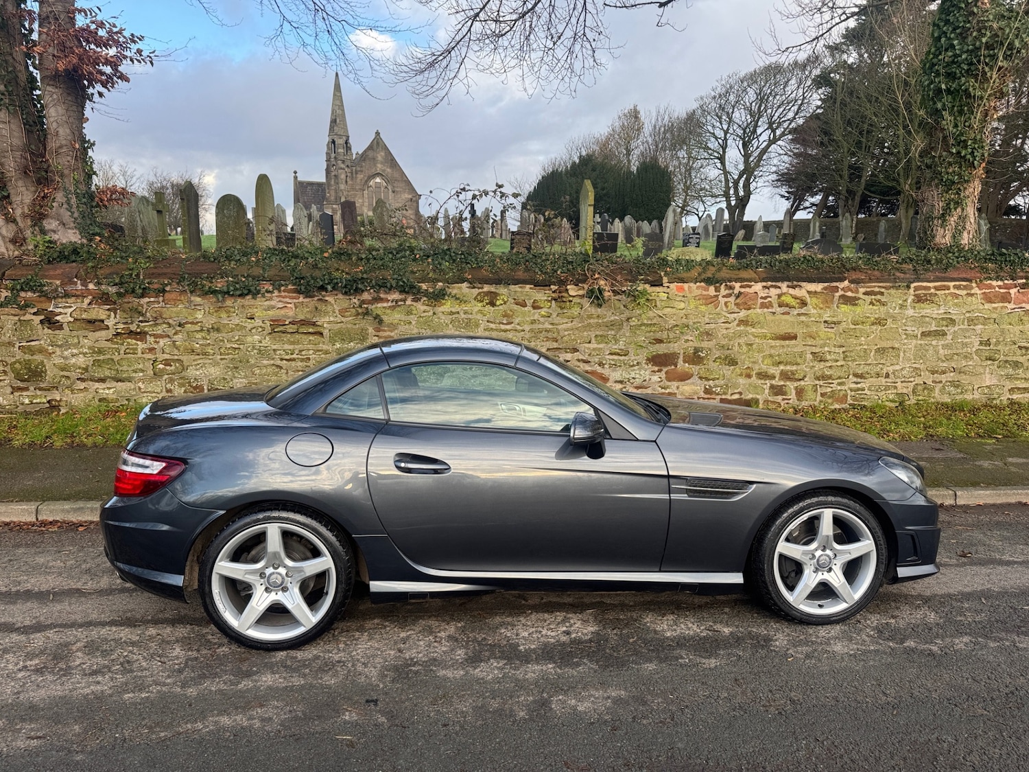 Used Mercedes-Benz SLK 2012 for sale - 76748004: Photo 2