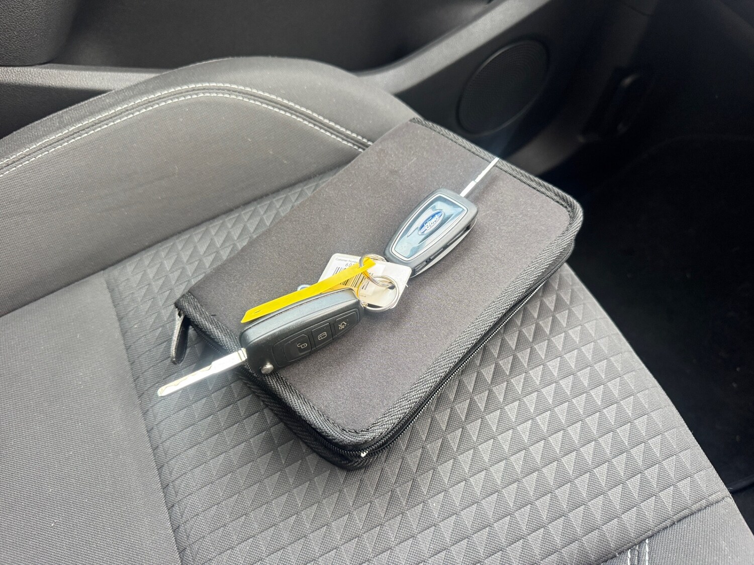 Used Ford C-Max 2016 for sale - 77363322: Photo 11