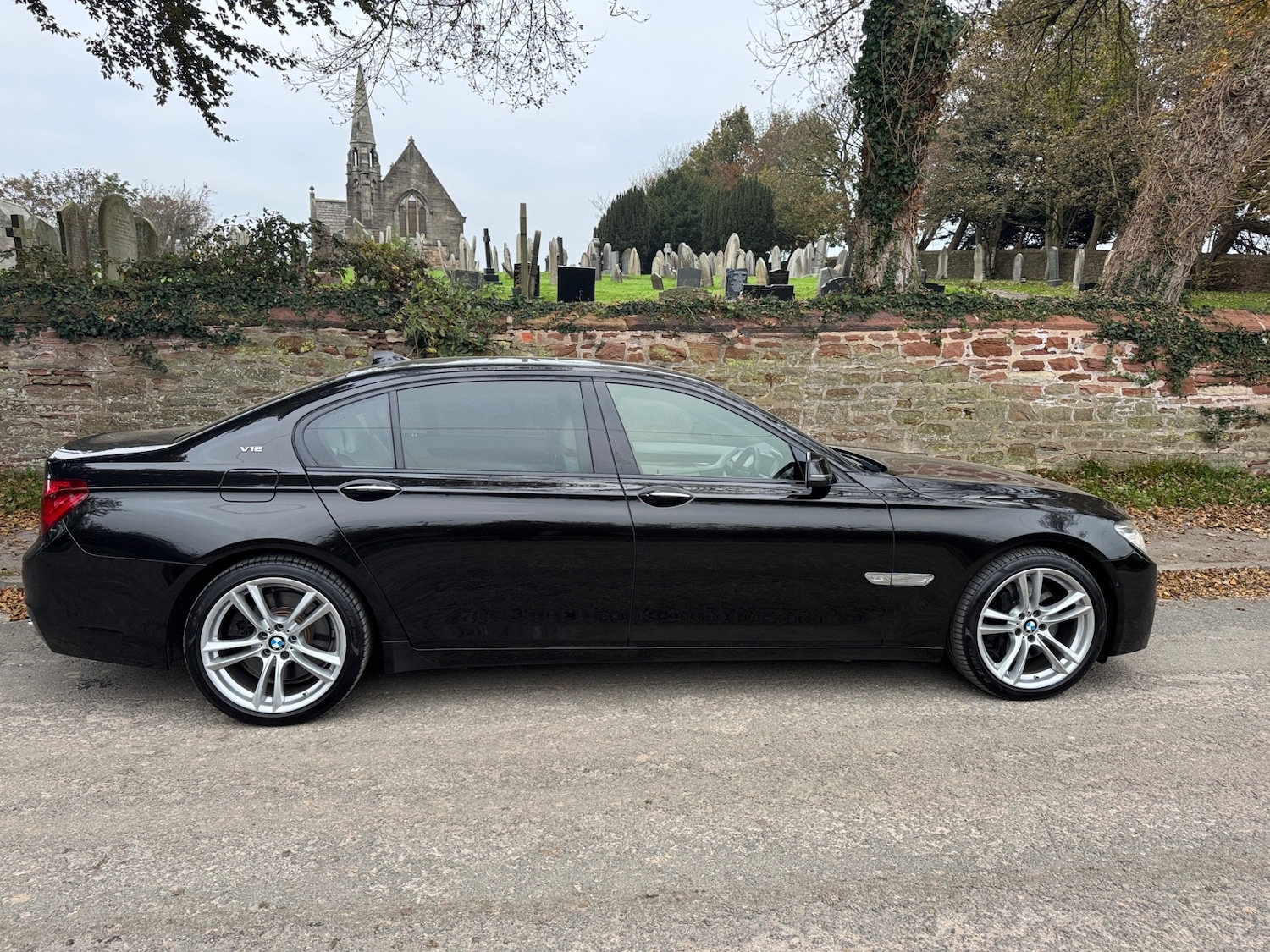 Used BMW 7 Series 2014 for sale - 76286774: Photo 2