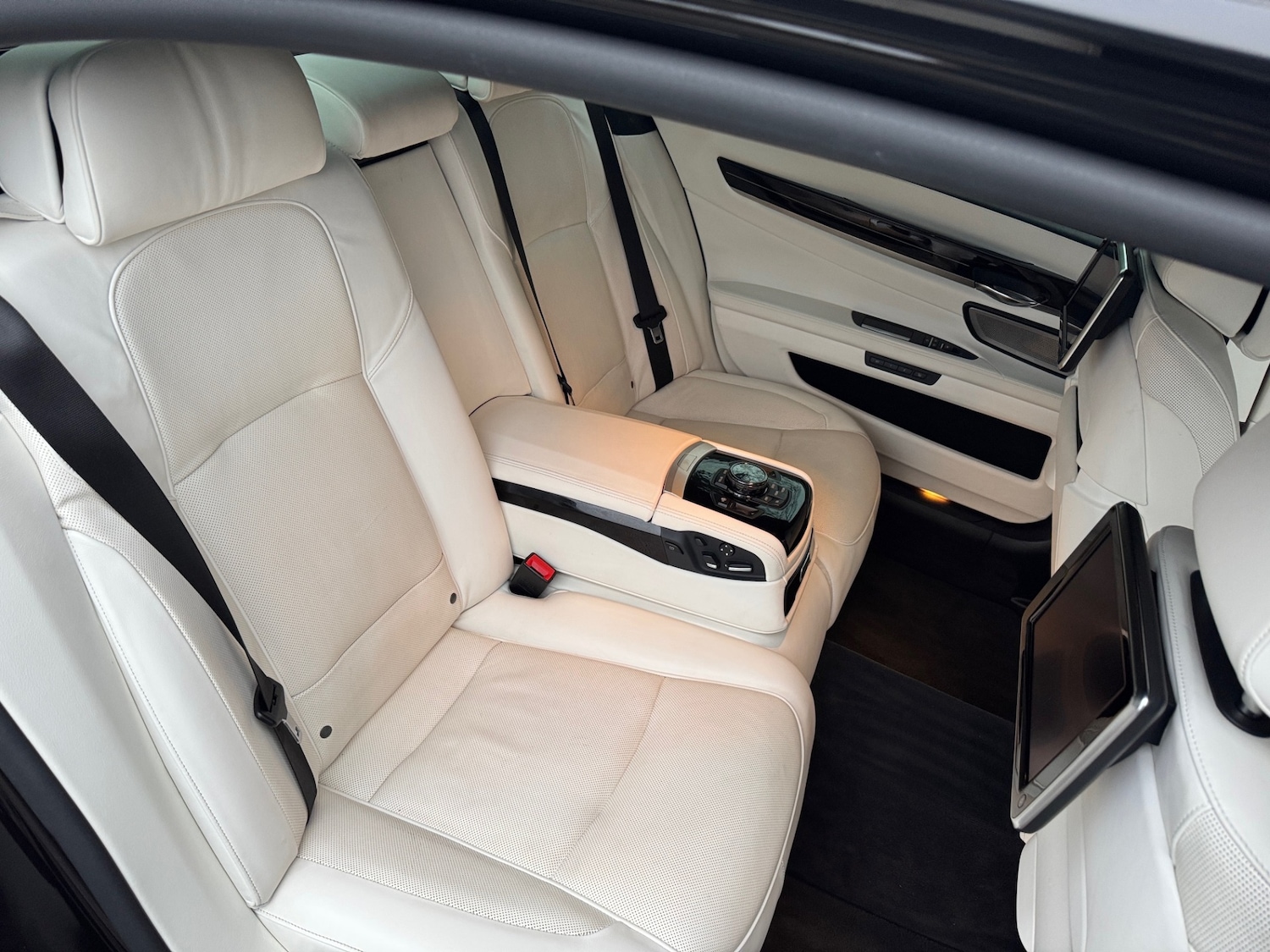 Used BMW 7 Series 2014 for sale - 76286774: Photo 8