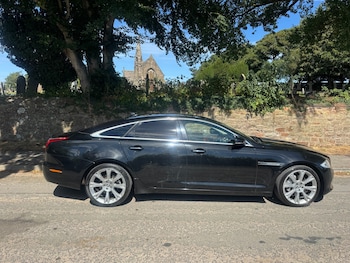 Used Jaguar XJ 2013 for sale - 79468507: Photo