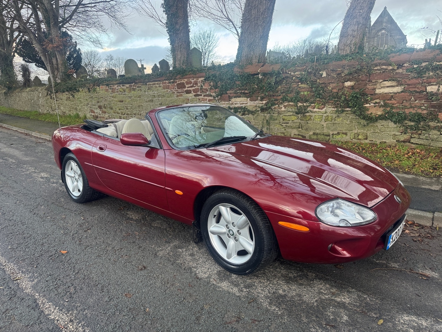 Used Jaguar XK8 1999 for sale - 76748002: Photo 3
