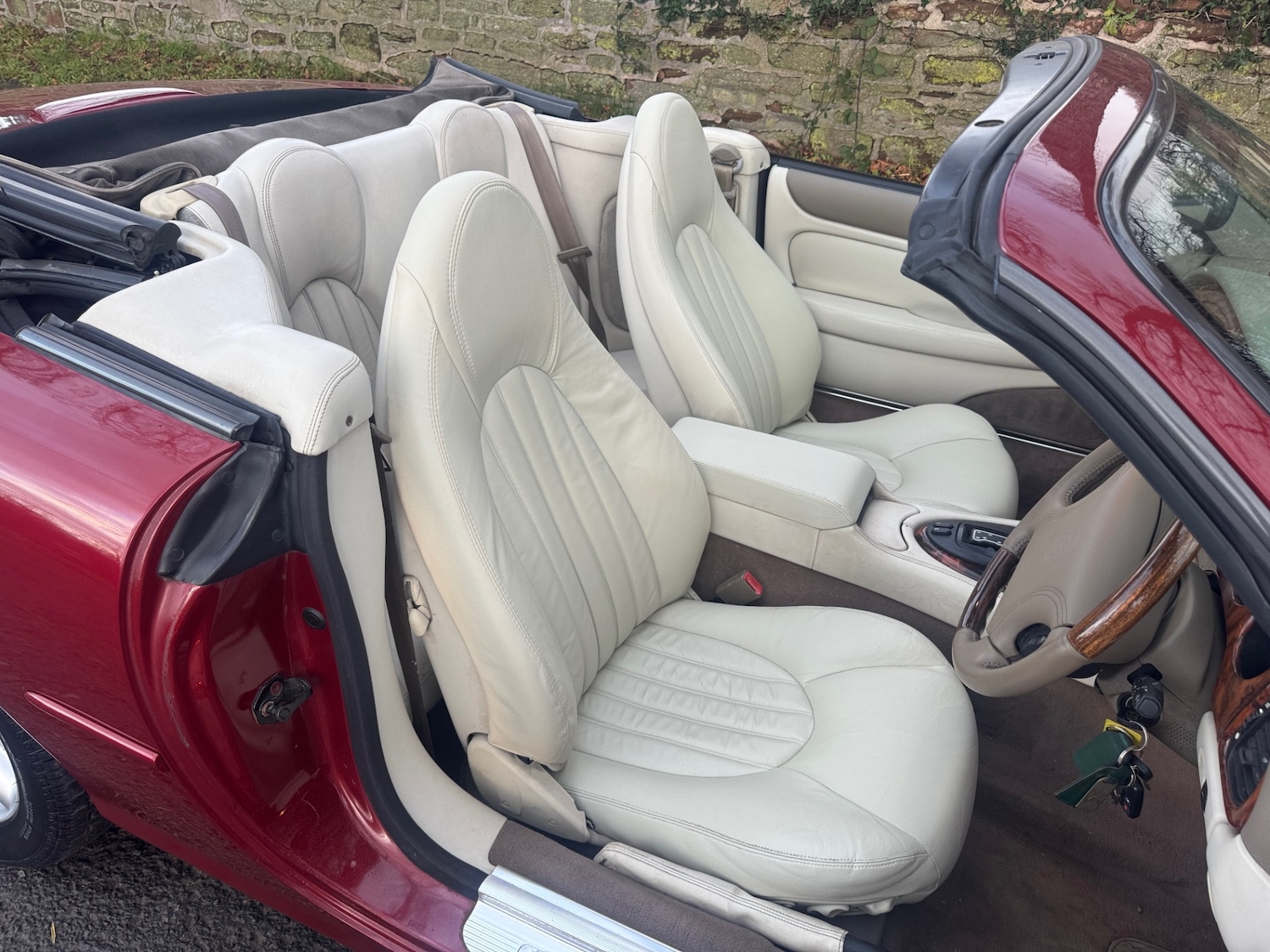 Used Jaguar XK8 1999 for sale - 76748002: Photo 8