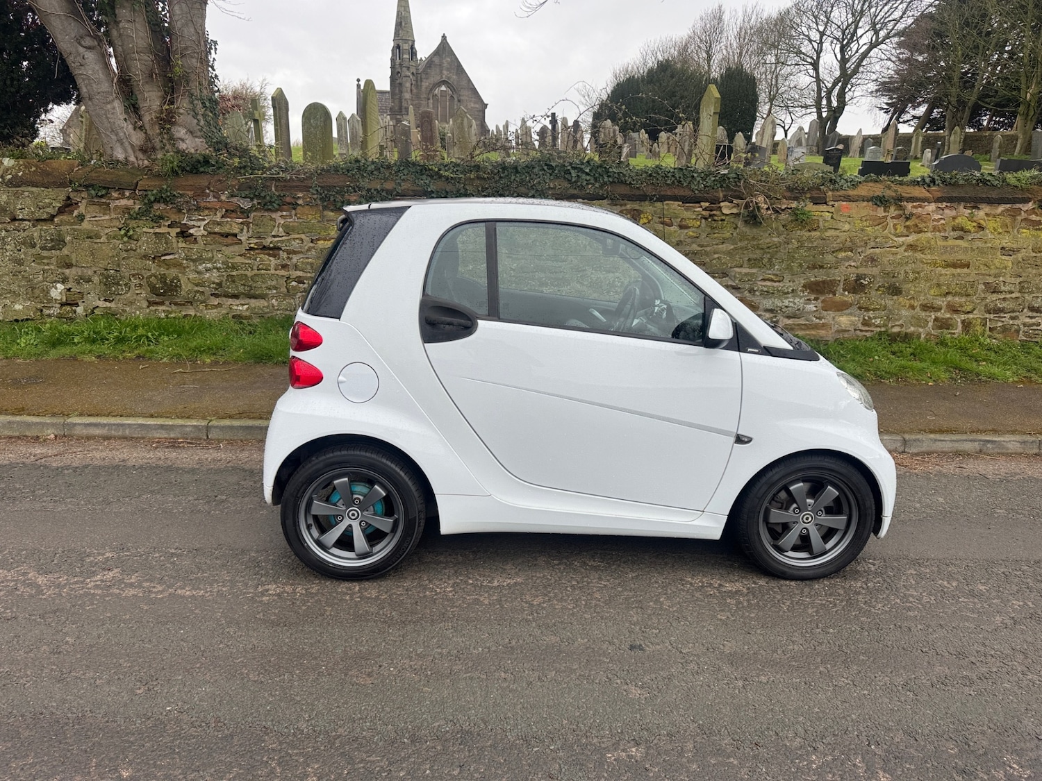 Used smart fortwo 2011 for sale - 78077594: Photo 2