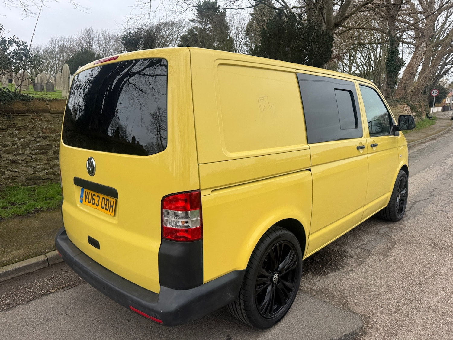 Used Volkswagen Transporter 2013 for sale - 77901797: Photo 2