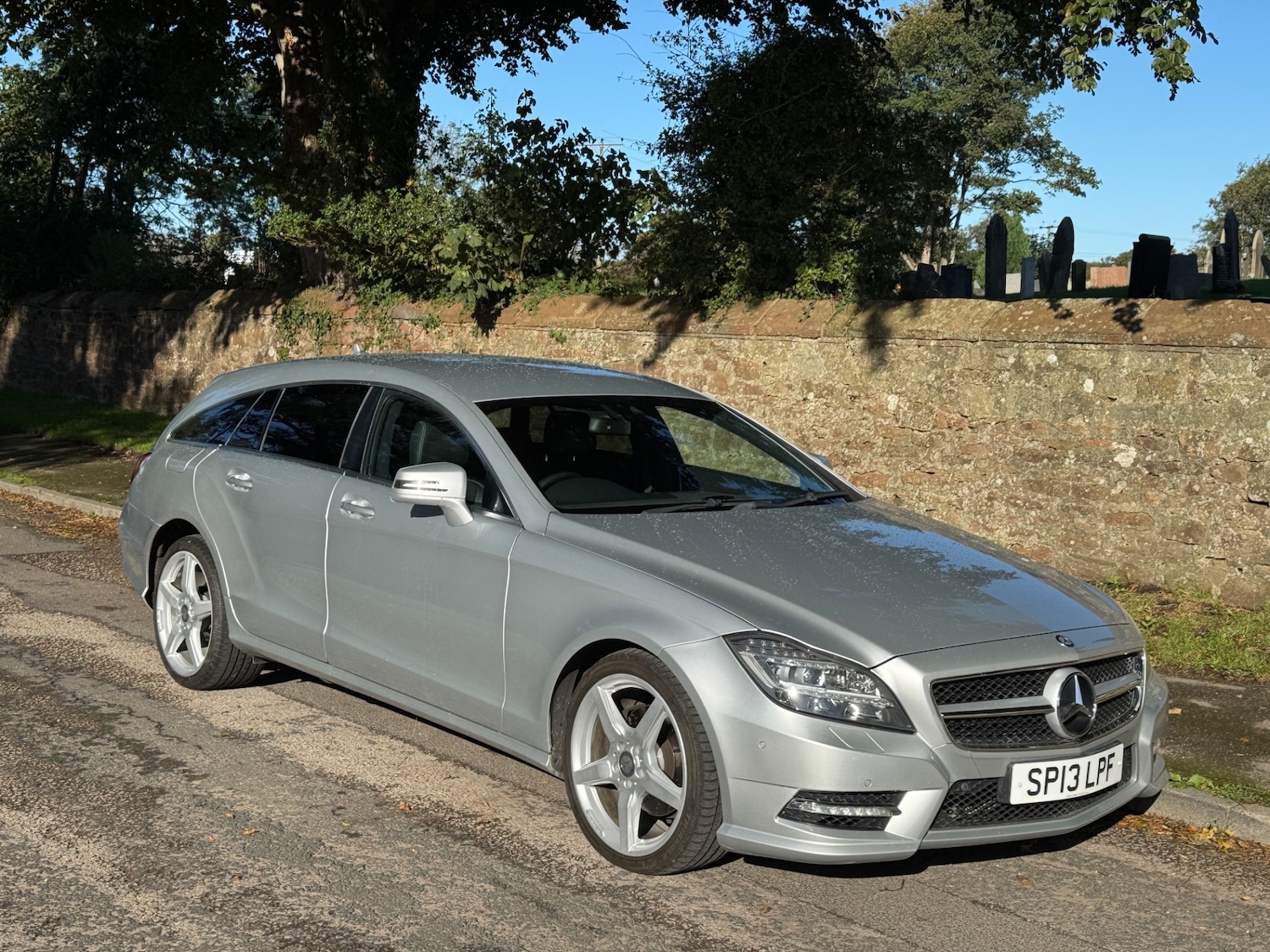Used Mercedes-Benz CLS 2013 for sale - 76022612: Photo 1