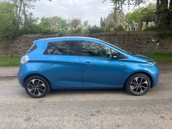 Used Renault Zoe 2019 for sale - 78465370: Photo