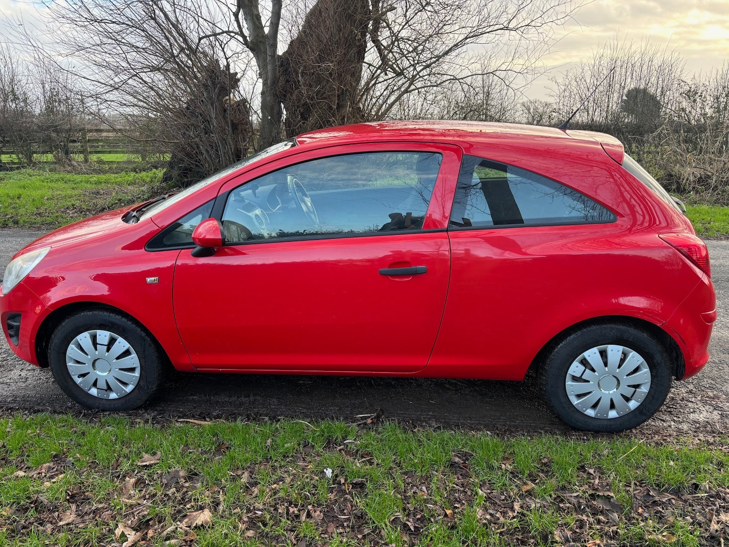 Used Vauxhall Corsa 2013 for sale - 76940245: Photo 7
