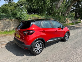 Used Renault Captur 2018 for sale - 78903411: Photo