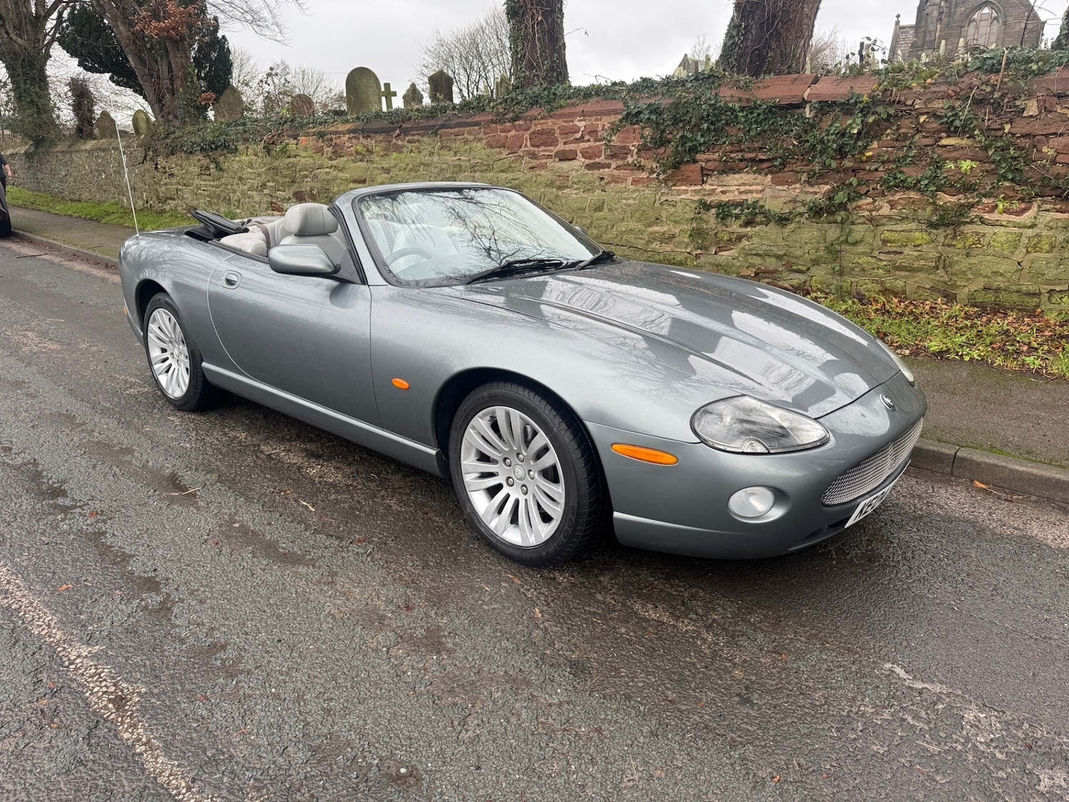Used Jaguar XK8 2004 for sale - 76845068: Photo 3