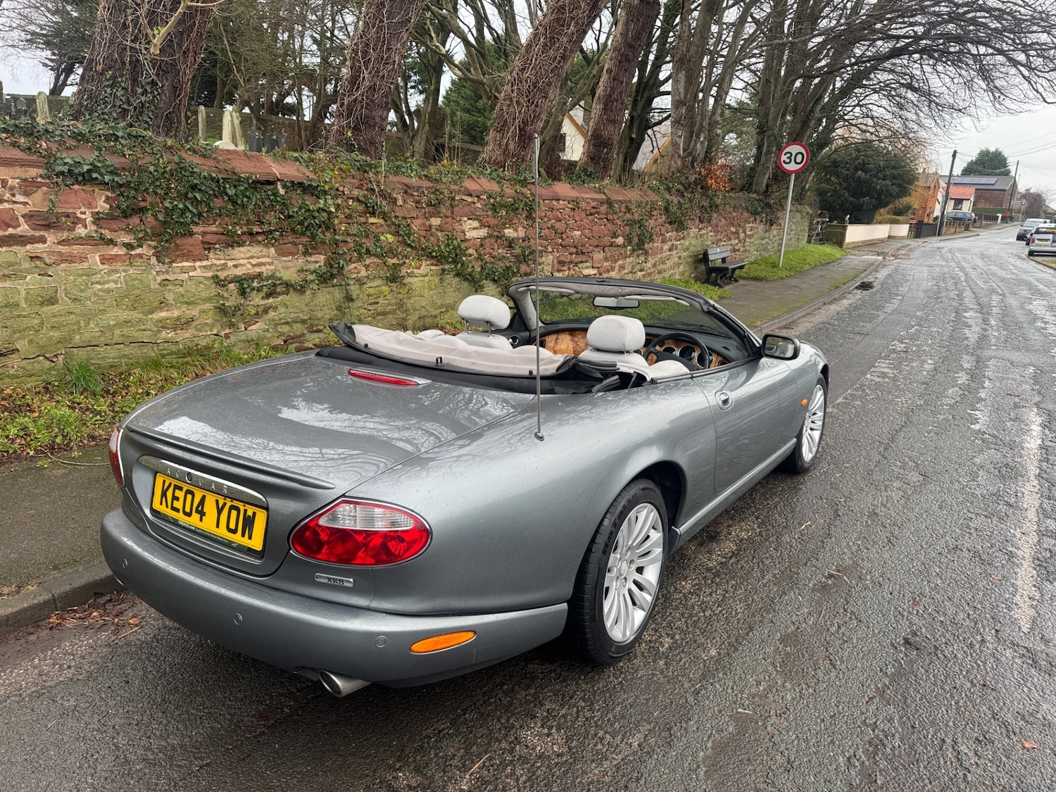 Used Jaguar XK8 2004 for sale - 76845068: Photo 8