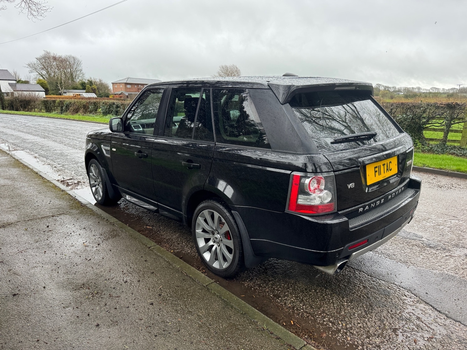 Used Land Rover Range Rover Sport 2010 for sale - 77997190: Photo 6