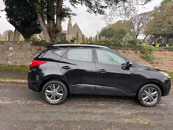 Used Hyundai Ix35 2015 for sale - 76170234: Photo 2