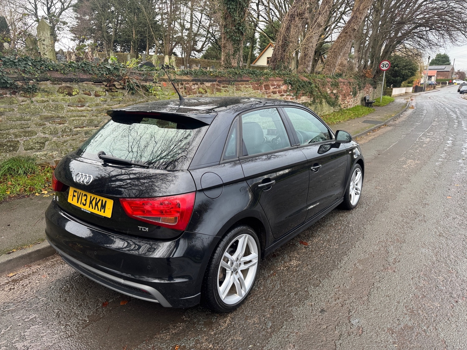 Used Audi A1 2013 for sale - 76588273: Photo 5