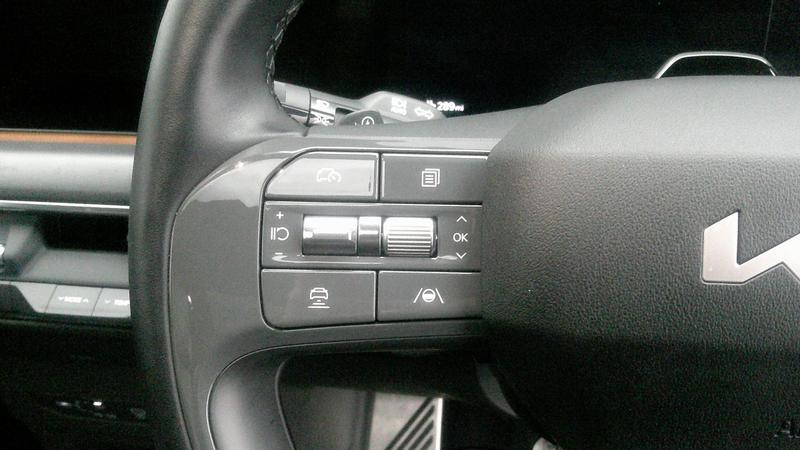 Used Kia EV9 2024 for sale - 77117101: Photo 14