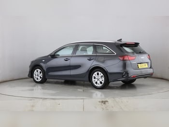 Used Kia Ceed 2025 for sale - 78287008: Photo