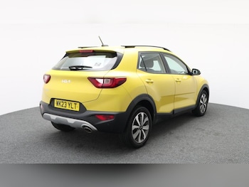 Used Kia Stonic 2023 for sale - 77785493: Photo
