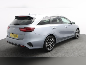 Used Kia Ceed 2022 for sale - 77641370: Photo