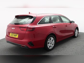 Used Kia Ceed 2025 for sale - 77620002: Photo