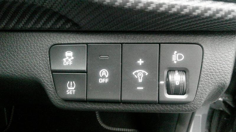 Used Kia Stonic 2023 for sale - 77116650: Photo 13