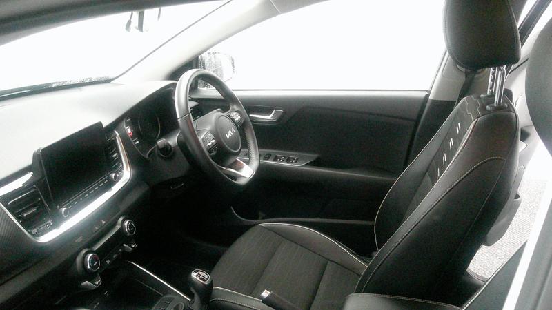 Used Kia Stonic 2023 for sale - 77116650: Photo 9