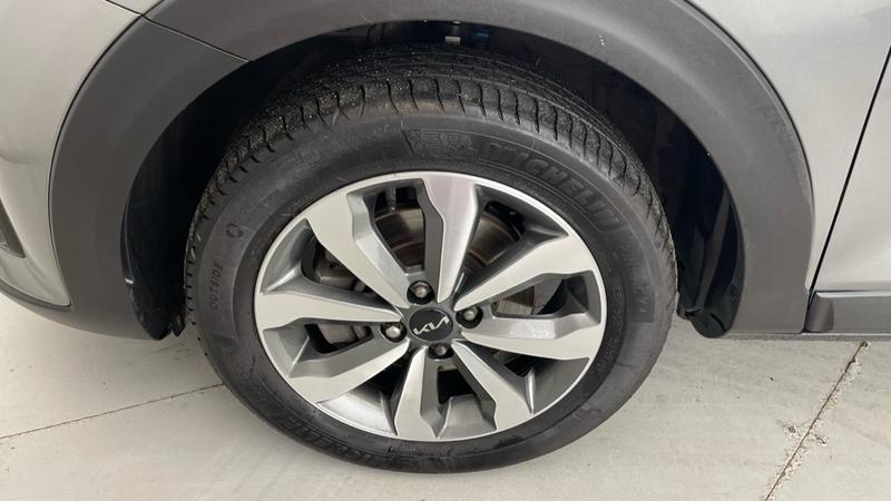 Used Kia Stonic 2024 for sale - 77157337: Photo 14