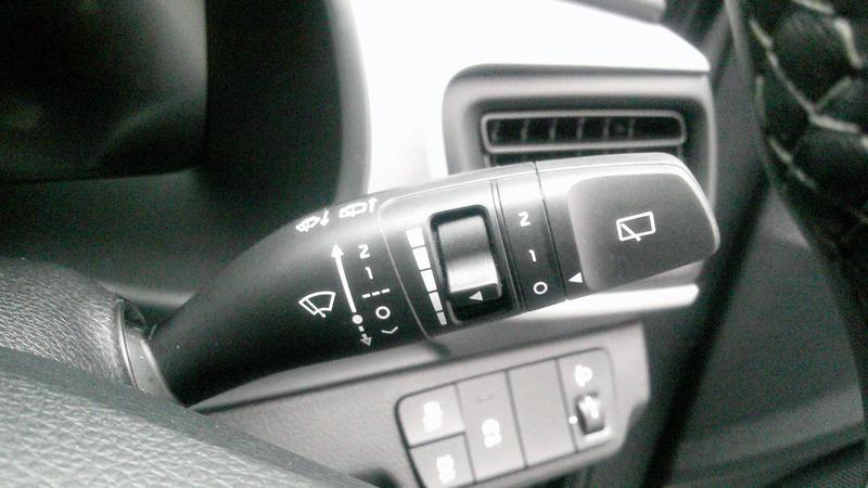 Used Kia Stonic 2024 for sale - 77157337: Photo 15